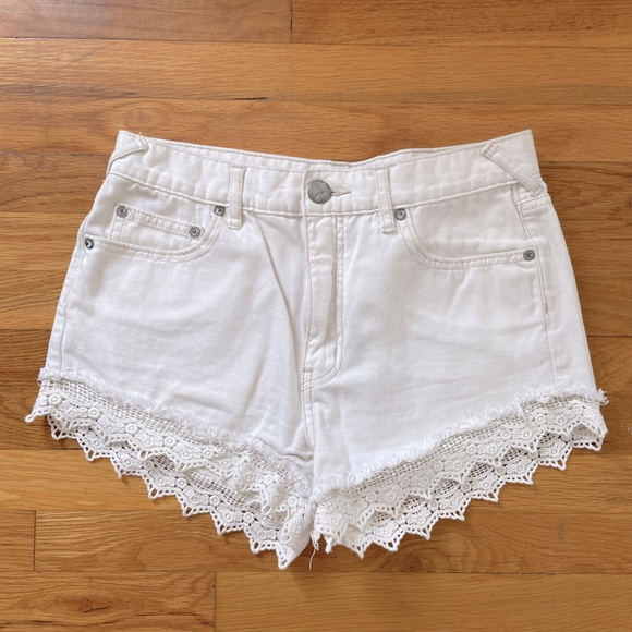 Free People White Denim Shorts with Lace Detail - Picture 1 of 2